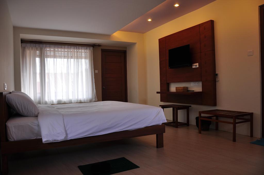 Paradise Hotel Nyaung Shwe Inle Lake Bilik gambar